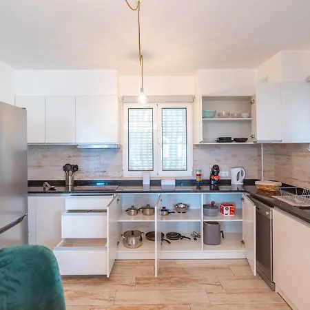 Lux House - Free Park- Wifi - Sea View