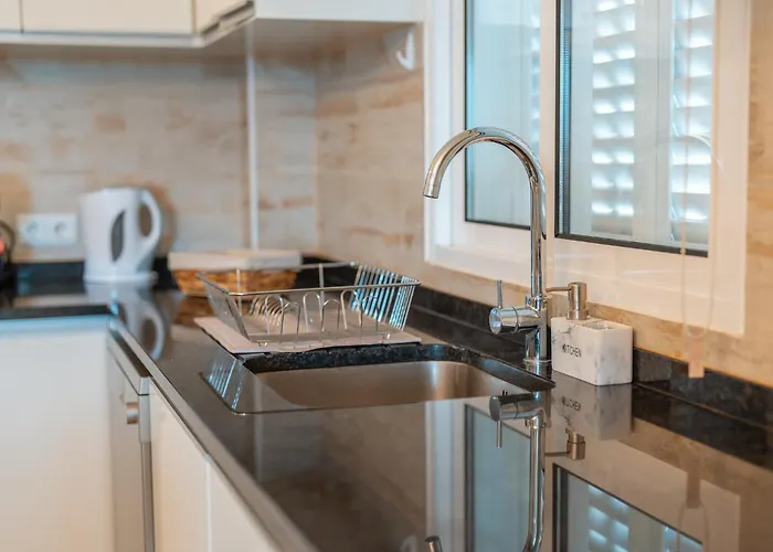 Lux House - Free Park- Wifi - Sea View