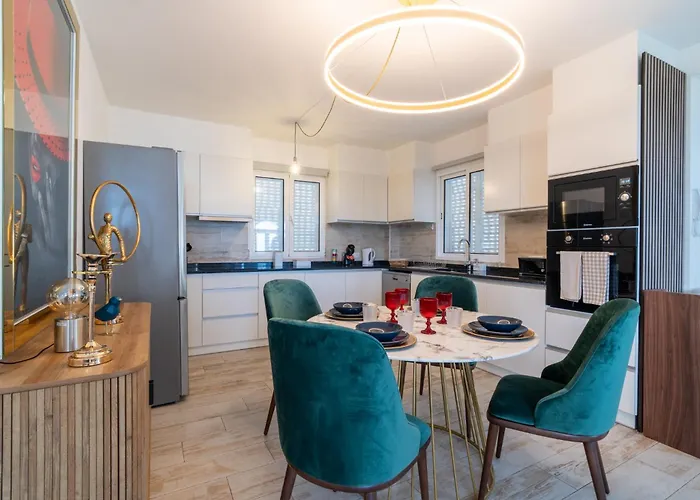 Lux House - Free Park- Wifi - Sea View