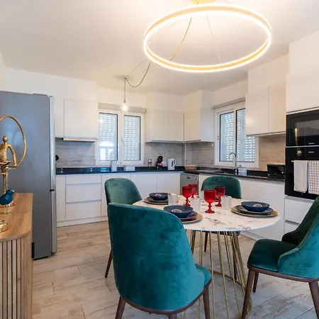 Lux House - Free Park- Wifi - Sea View